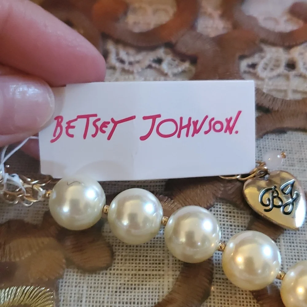 Betsey Johnson Necklace Large Pink Pave Daisy Flower With Faux Pearls & Crystals - Picture 4 of 12